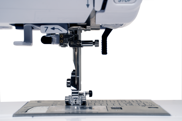 Janome 5300QDC Sewing Machine w/ Monogramming NEW - Image 3